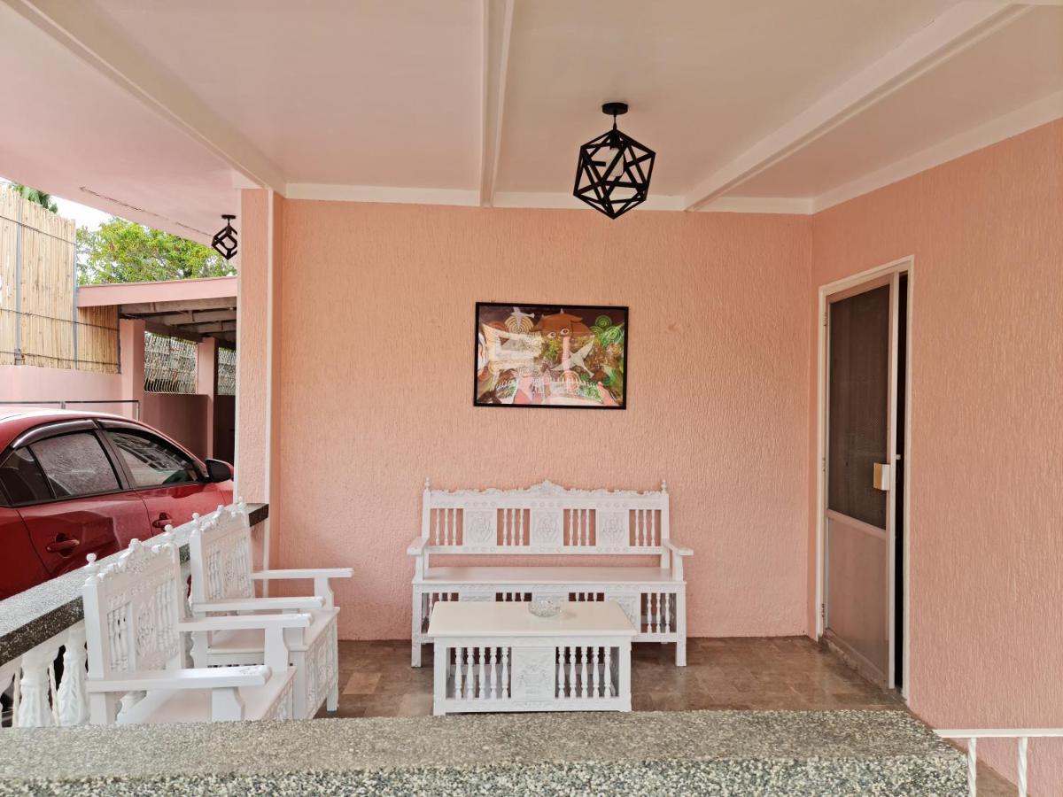 150 Lucap Road Villa Alaminos Exterior photo